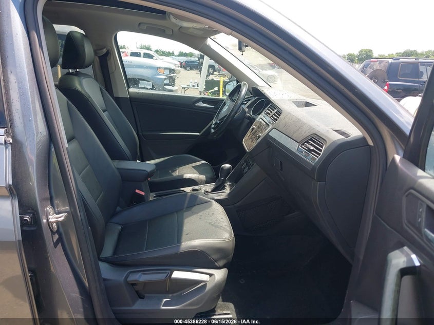 2019 VOLKSWAGEN TIGUAN auction photo 5