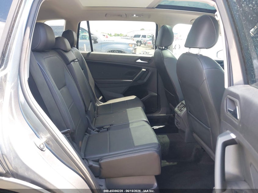 2019 VOLKSWAGEN TIGUAN auction photo 8