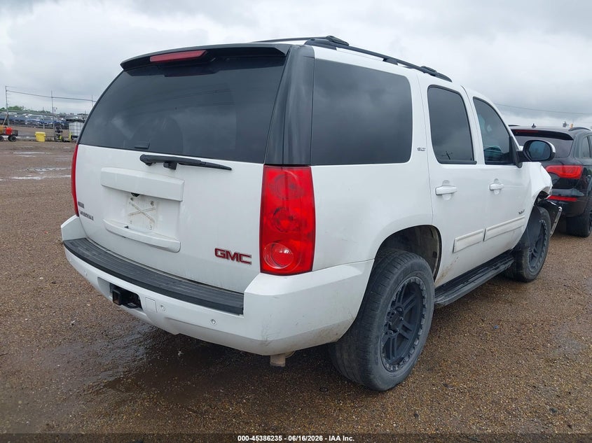 2010 GMC YUKON auction photo 4