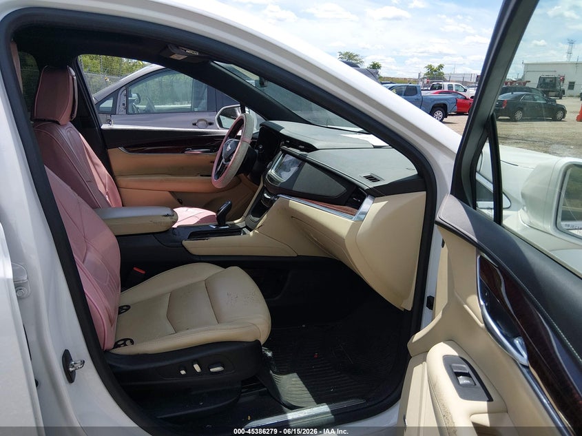 CADILLAC XT5 - zdjęcie 5