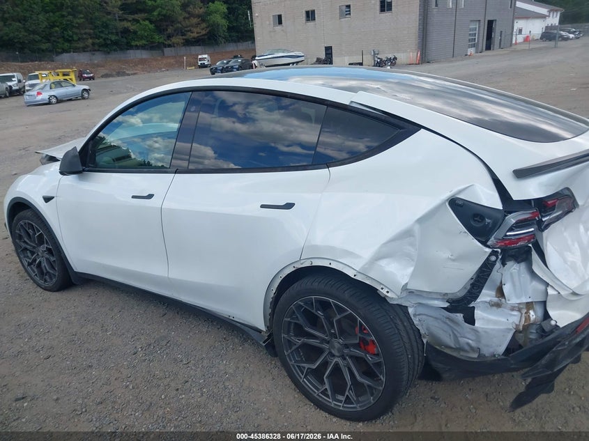 2020 Tesla Model Y Long Range Dual Motor All-Wheel Drive VIN: 5YJYGDEE5LF032233 Lot: 45386328