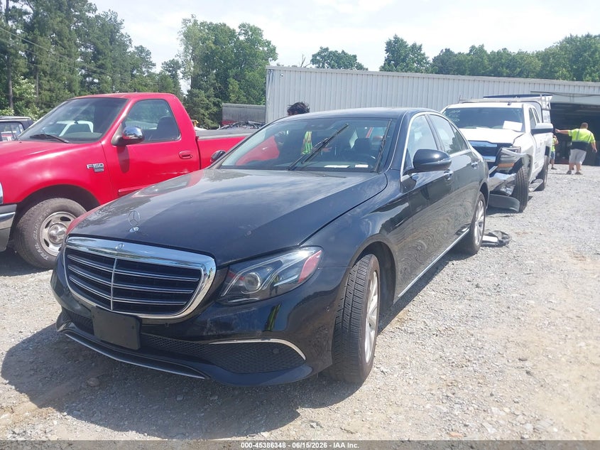 2017 MERCEDES-BENZ E 300 auction photo 2