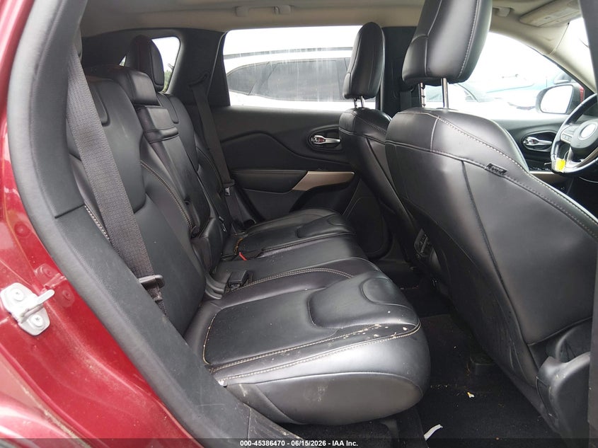 2017 JEEP CHEROKEE auction photo 8