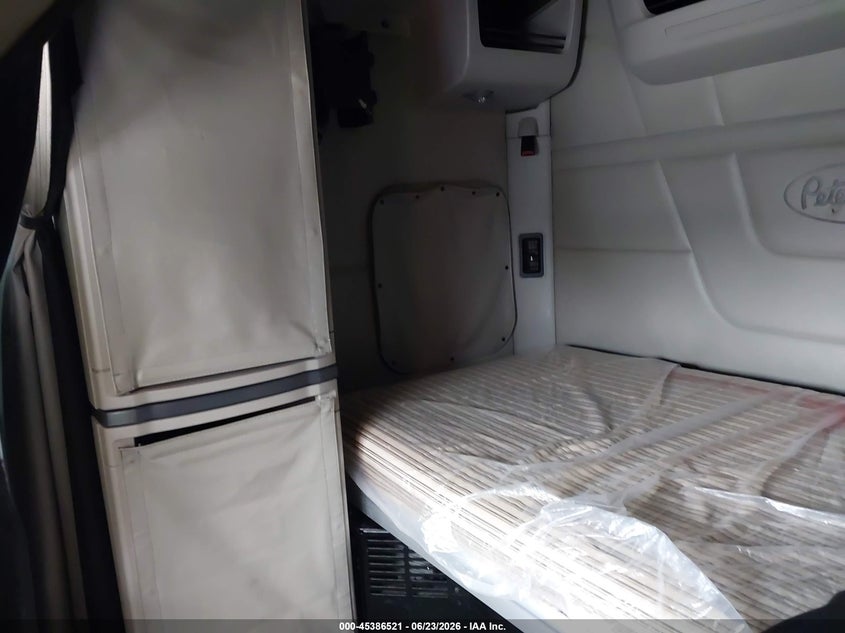 2019 PETERBILT 579 auction photo 6
