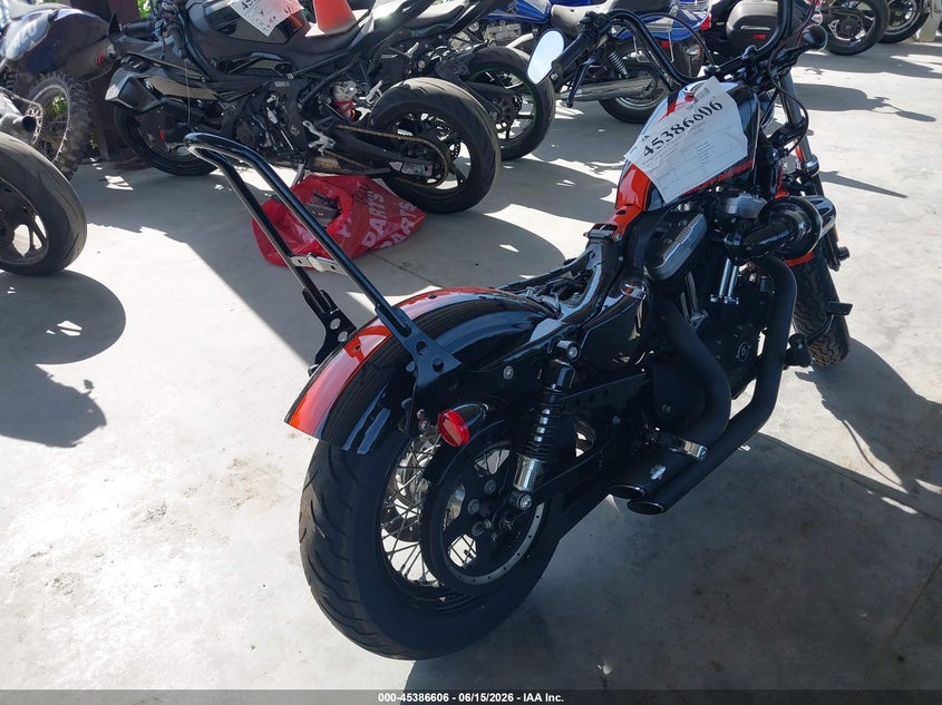 2011 HARLEY-DAVIDSON XL1200 auction photo 4