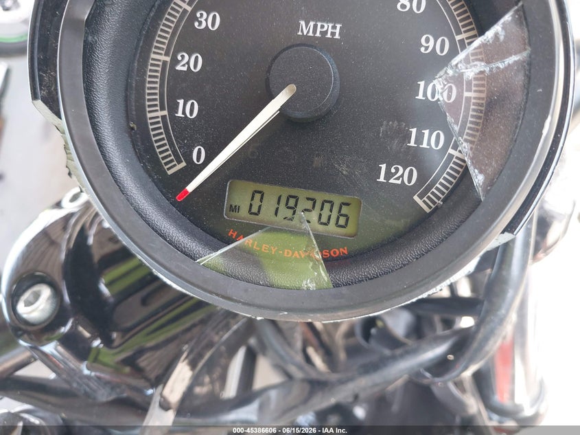2011 HARLEY-DAVIDSON XL1200 auction photo 7