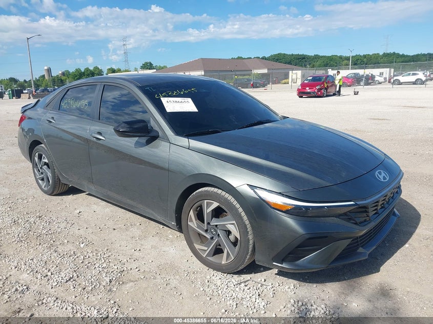 HYUNDAI ELANTRA SEL SPORT 2025