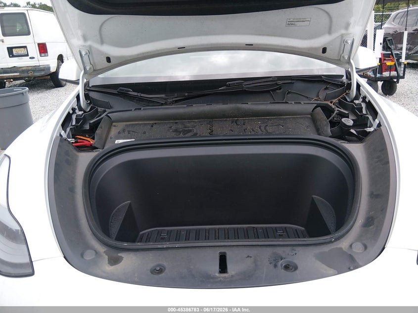 2024 Tesla Model Y Performance Dual Motor All-Wheel Drive VIN: 7SAYGDEF7RF034389 Lot: 45386783
