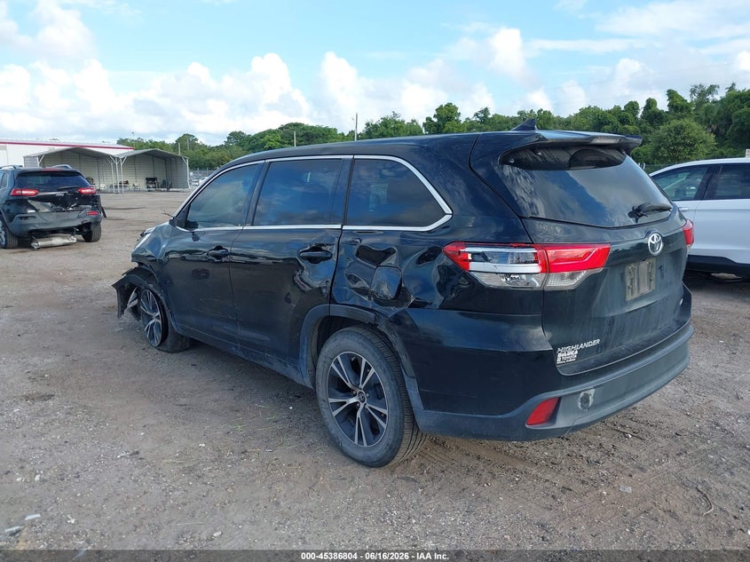 2018 TOYOTA HIGHLANDER auction photo 3