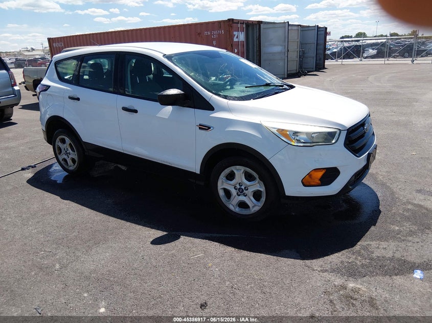 Vin: 1fmcu0f73huc79319, lot: 45884912, ford escape s 2017 img_1