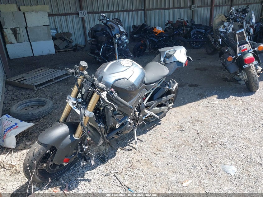 2026 BMW S 1000 auction photo 2