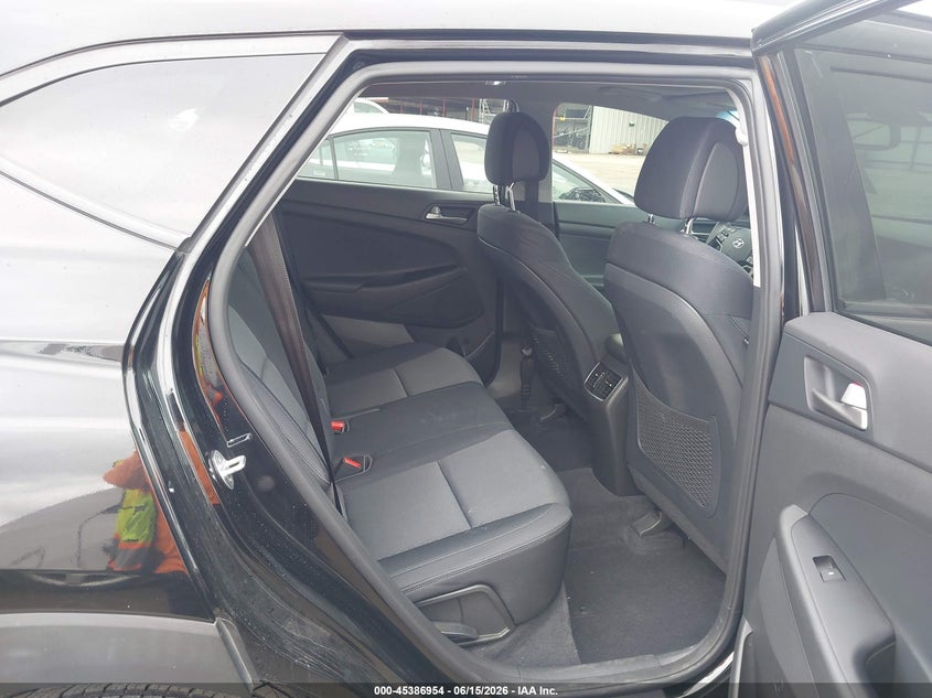 2018 HYUNDAI TUCSON auction photo 8