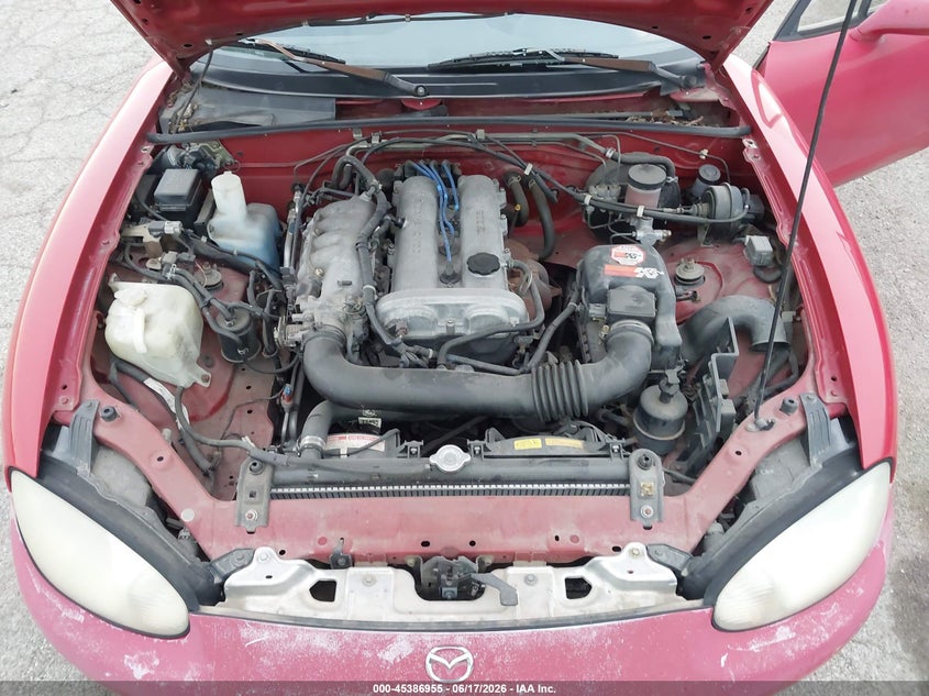 1999 Mazda Mx-5 Miata Leather/Leather Pkg/Popular Equip/Sports Pkg/Touring Pkg VIN: JM1NB3537X0129691 Lot: 45386955