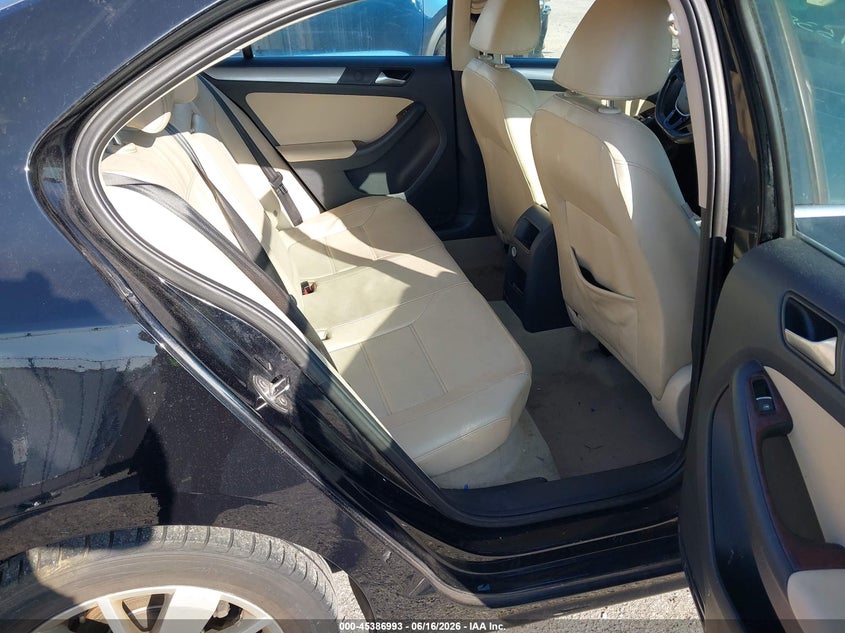 2016 VOLKSWAGEN JETTA auction photo 8