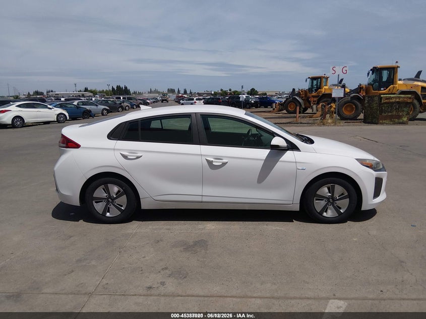 AtlanticExpress - Hyundai Ioniq Hybrid