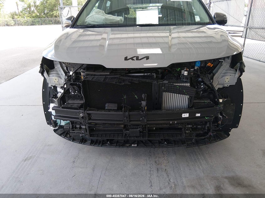 2026 KIA CARNIVAL MPV HYBRID SX — Photo 13