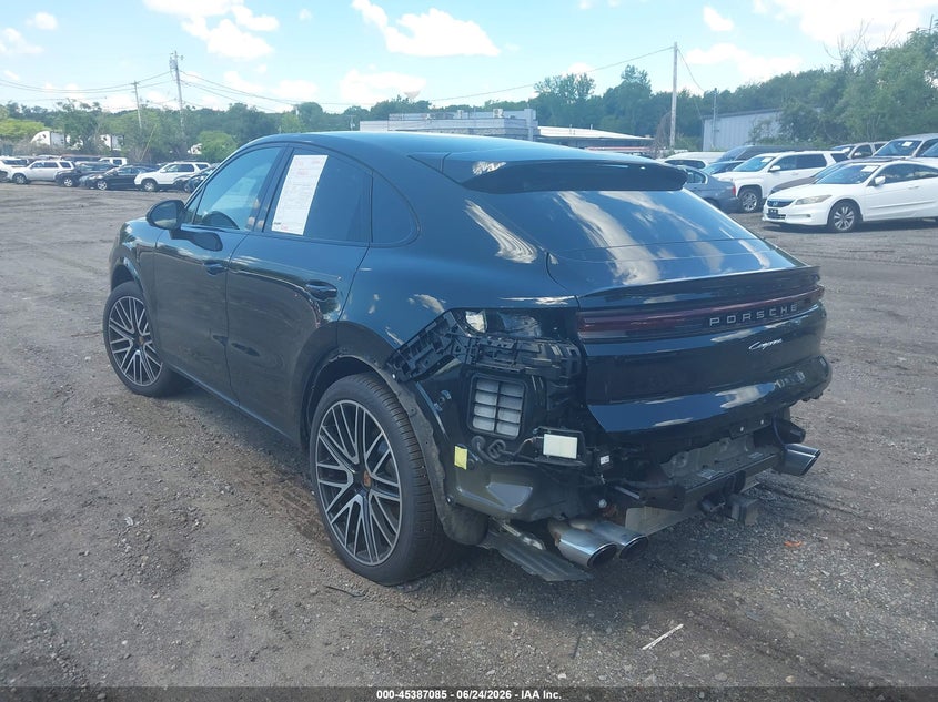 2025 PORSCHE CAYENNE COUPE auction photo 3