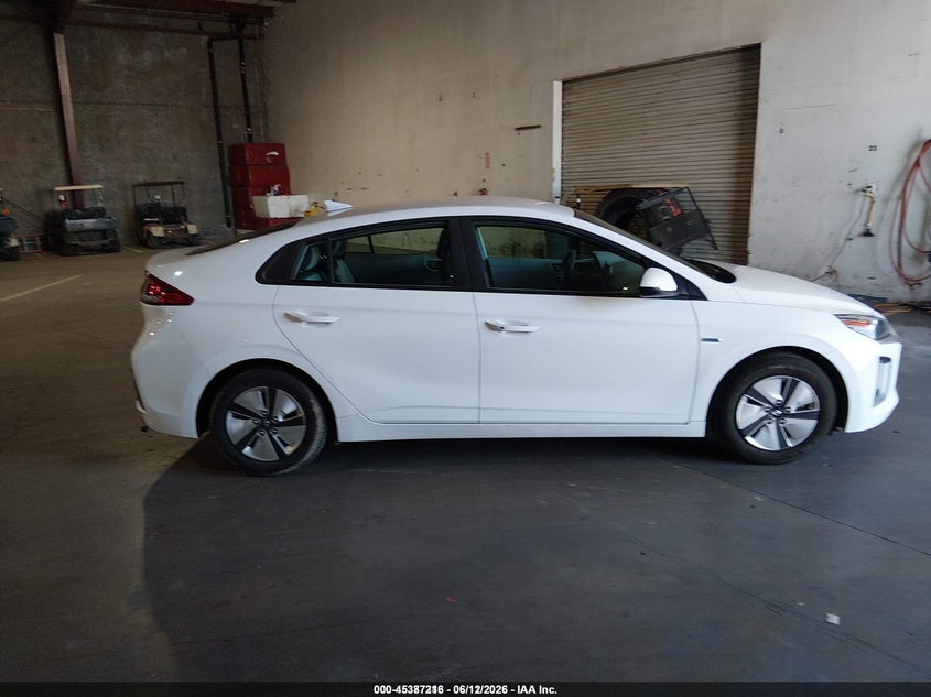 AtlanticExpress - Hyundai Ioniq Hybrid