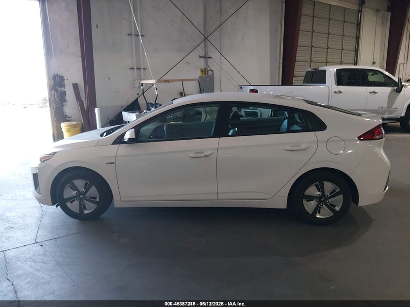 AtlanticExpress - Hyundai Ioniq Hybrid