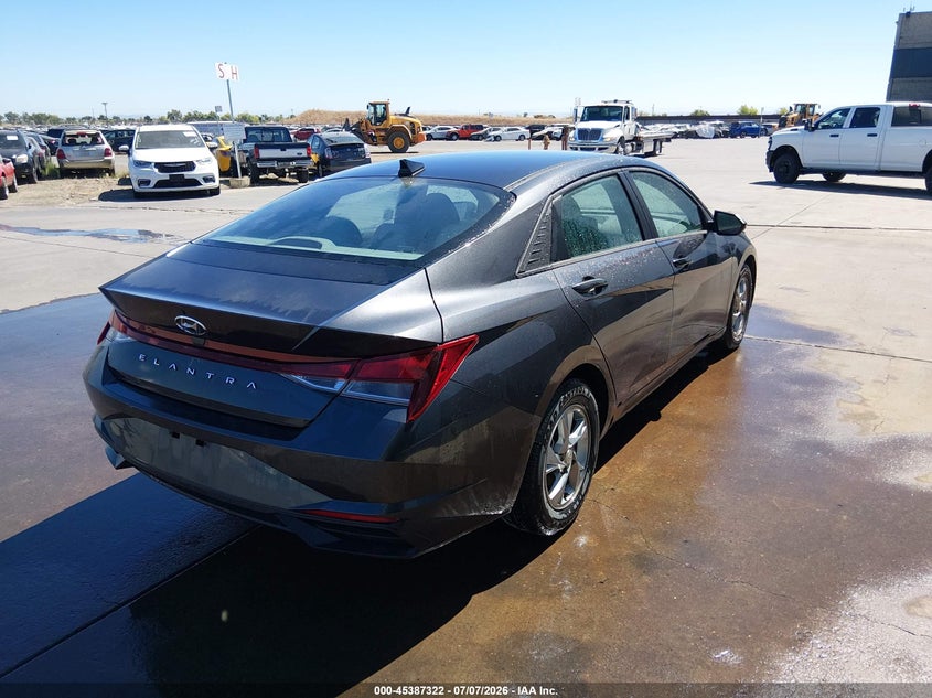 2021 HYUNDAI ELANTRA auction photo 4