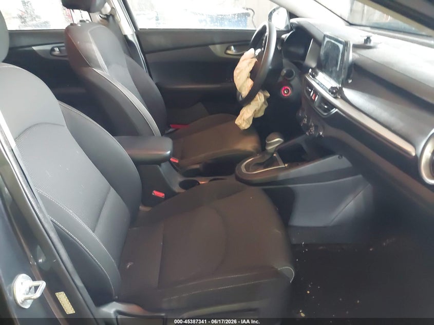2021 KIA FORTE auction photo 5