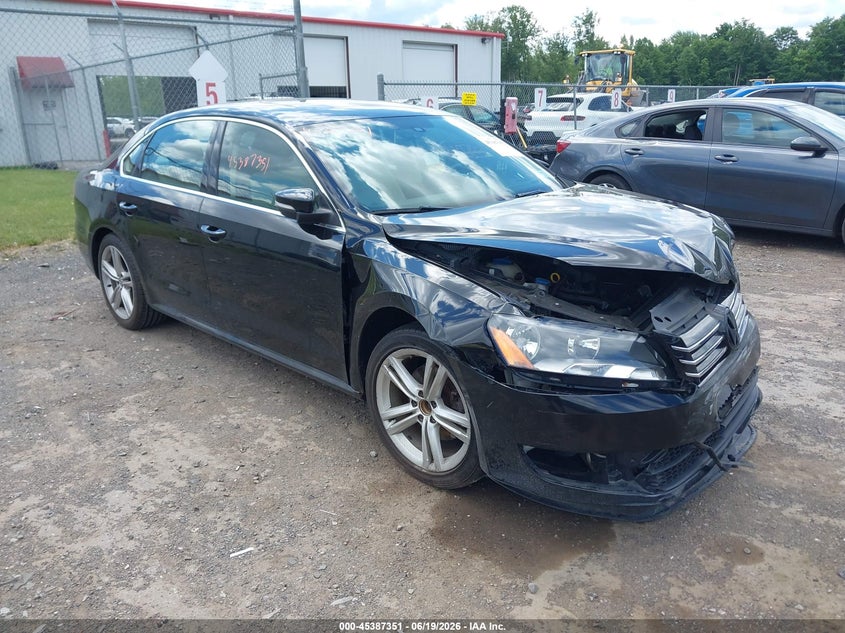 2014 VOLKSWAGEN PASSAT auction photo 1