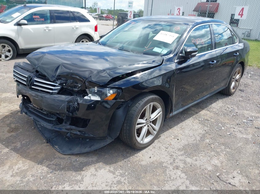 2014 VOLKSWAGEN PASSAT auction photo 2