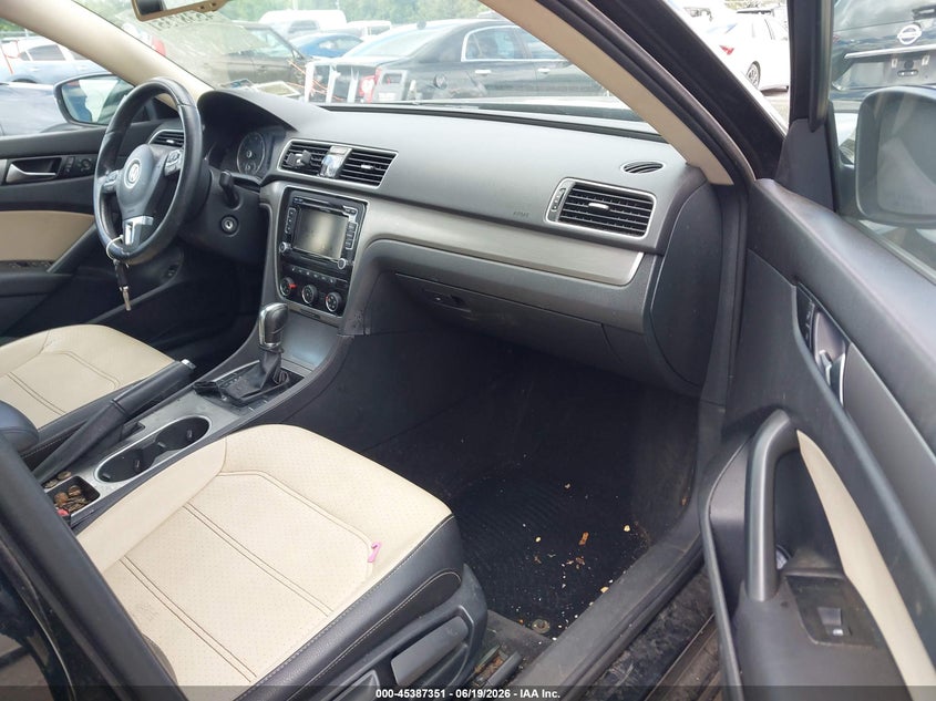 2014 VOLKSWAGEN PASSAT auction photo 5