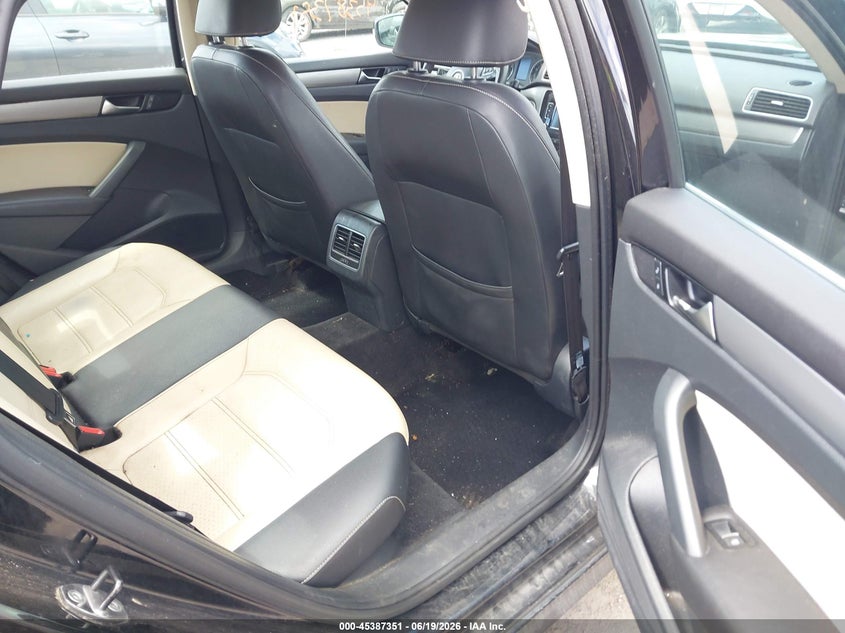 2014 VOLKSWAGEN PASSAT auction photo 8