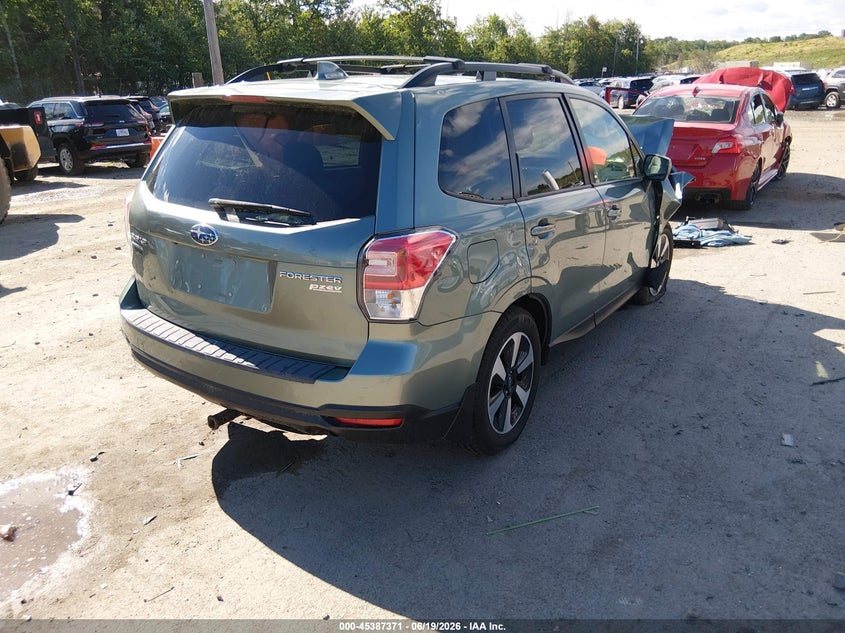 Vin: jf2sjaec4hh582312, lot: 45885366, subaru forester 2.5i premium 20174