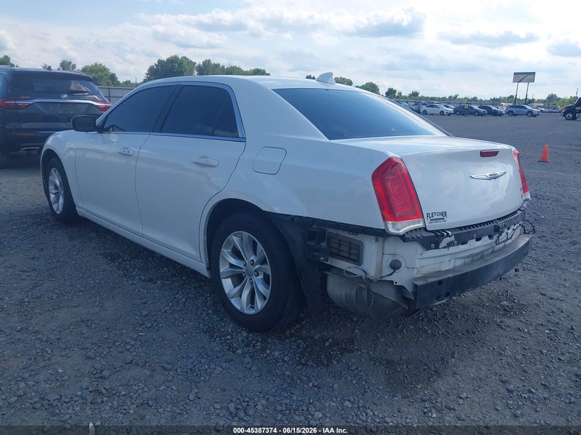 2016 CHRYSLER 300 auction photo 3