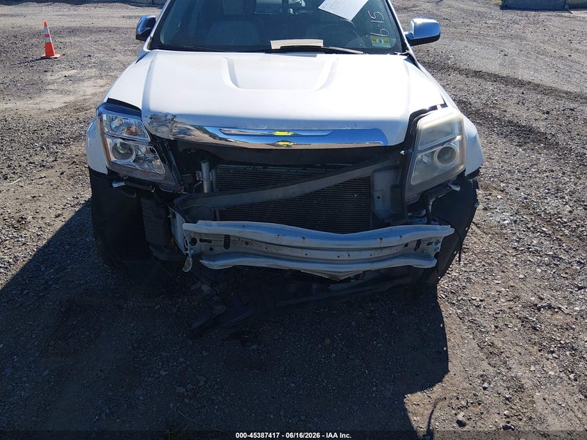 2017 GMC TERRAIN auction photo 6