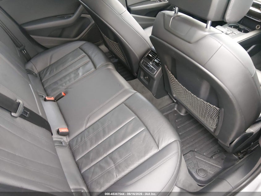 2017 AUDI A4 auction photo 8