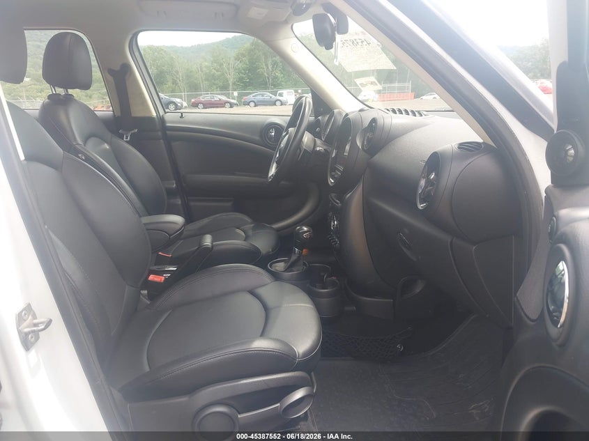 2015 MINI COUNTRYMAN auction photo 5