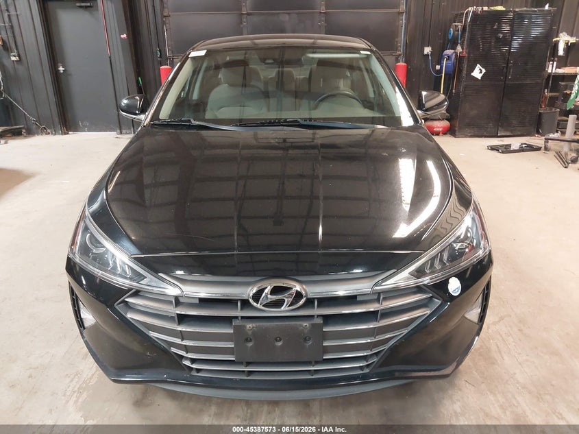 2020 HYUNDAI ELANTRA SE — Фото 17