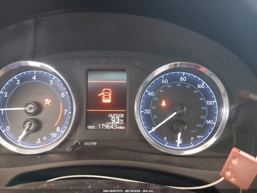 2018 TOYOTA COROLLA SEDAN 1.8L I-4 DOHC, VVT, 132HP