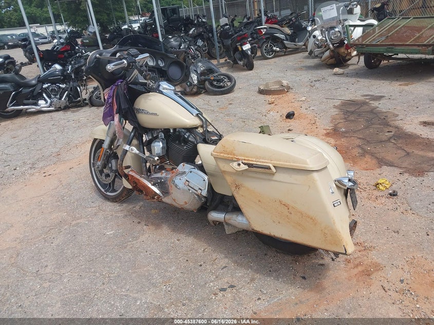 2014 HARLEY-DAVIDSON FLHXS auction photo 3