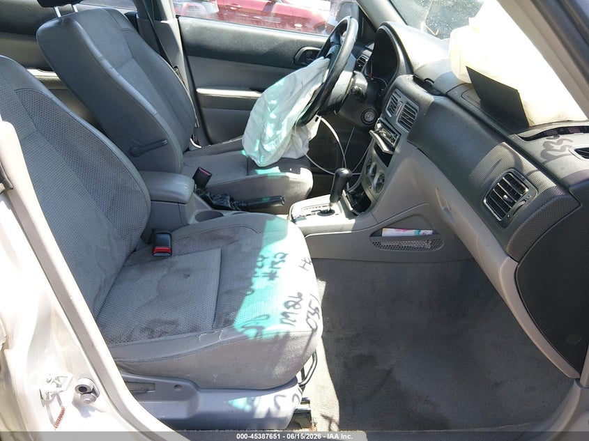 2004 SUBARU FORESTER auction photo 5