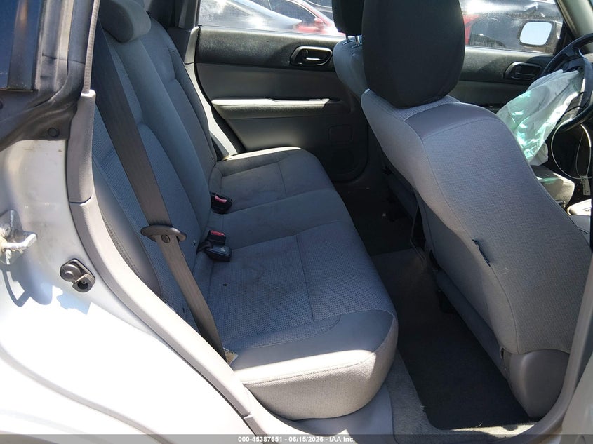 2004 SUBARU FORESTER auction photo 8
