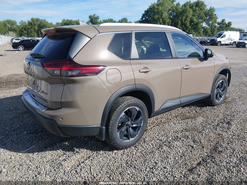2024 NISSAN ROGUE auction photo 4