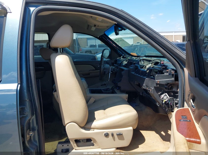 2011 GMC SIERRA 2500HD auction photo 5
