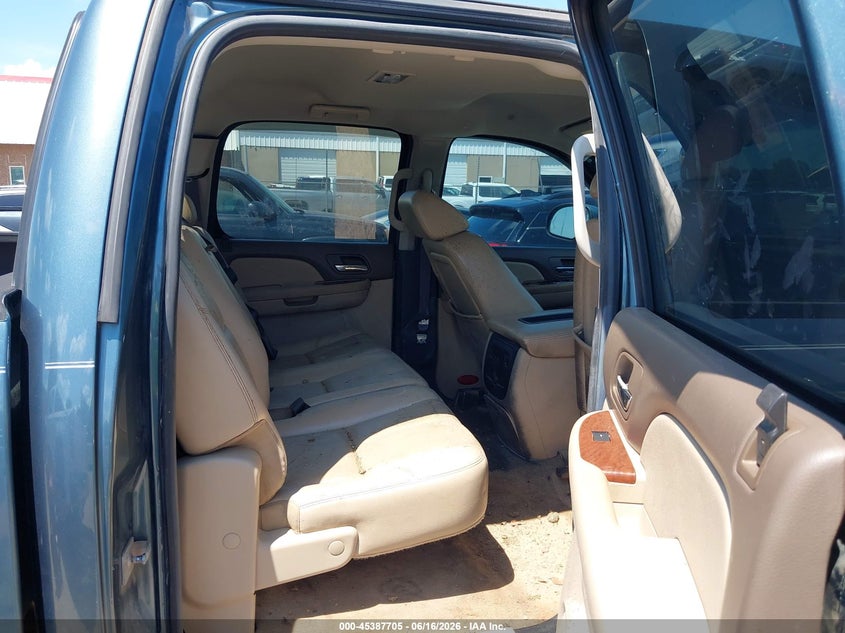 2011 GMC SIERRA 2500HD auction photo 8