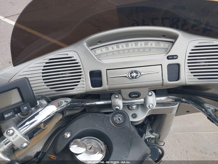 2002 YAMAHA XVZ13 auction photo 7
