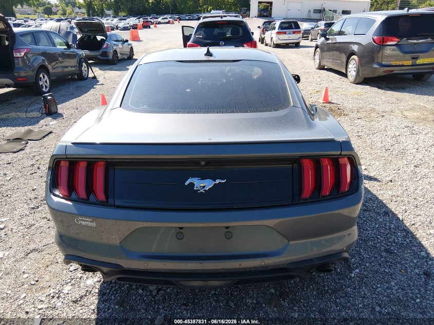 FORD MUSTANG - zdjęcie 17