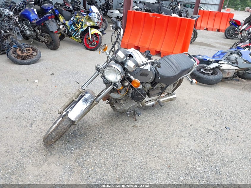 1982 YAMAHA XV750 auction photo 2