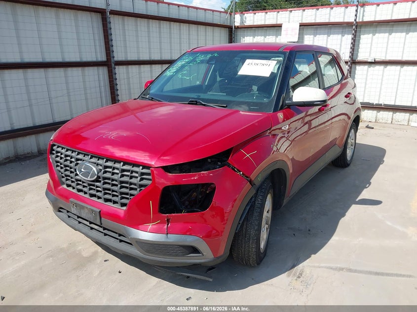 2021 HYUNDAI VENUE auction photo 2