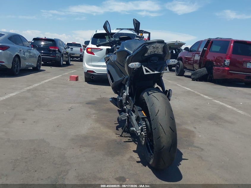 2026 Kawasaki Ex650 R VIN: ML5EXER17TDAH2667 Lot: 45388025