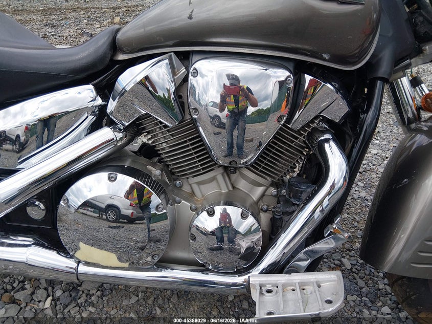 2007 HONDA VTX1300 auction photo 8