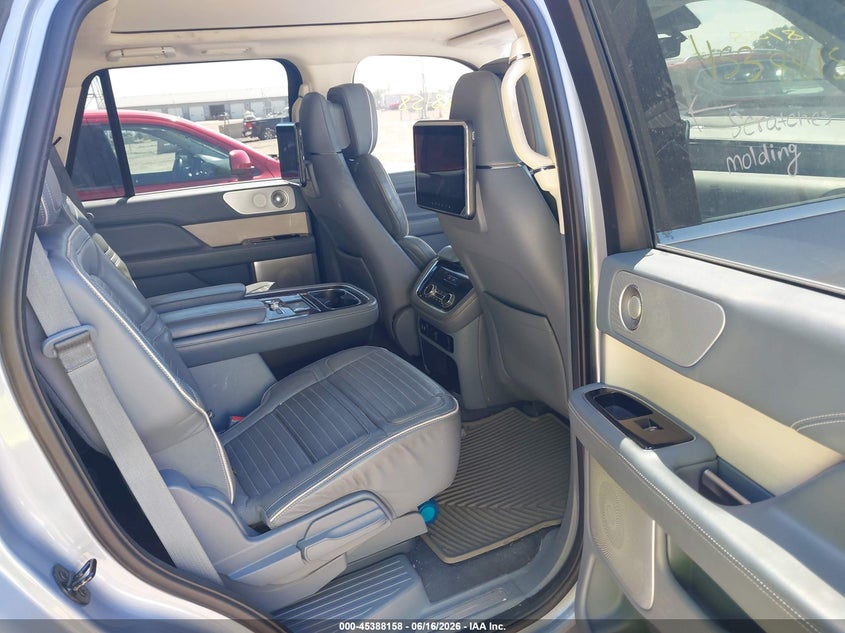 2018 Lincoln Navigator Black Label VIN: 5LMJJ2TT8JEL00398 Lot: 45388158