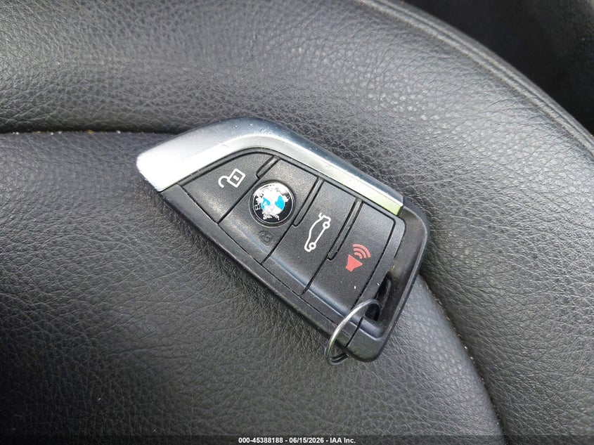 BMW X1 2018 VIN WBXHU7C33J5L05313